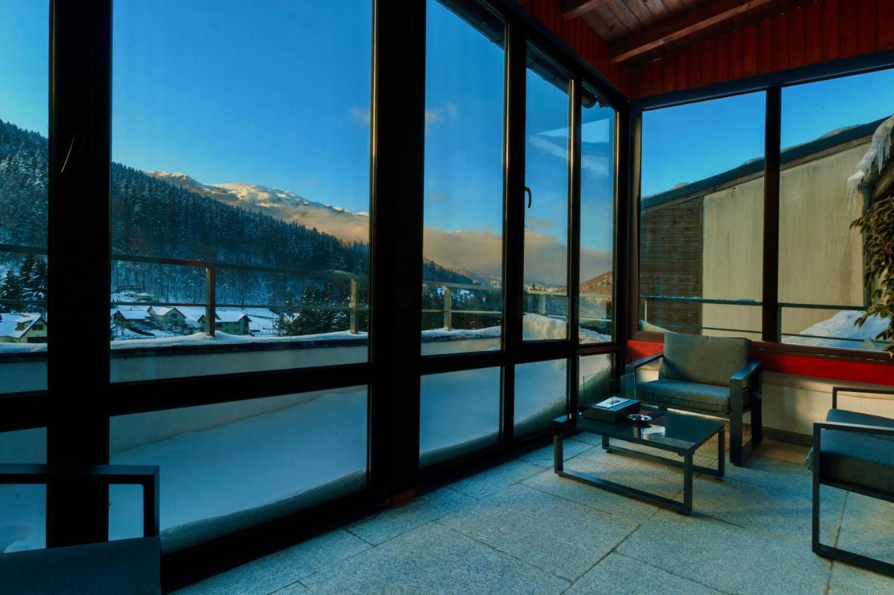 Best View Ap With Parking And 2 Bathrooms Сіная Екстер'єр фото