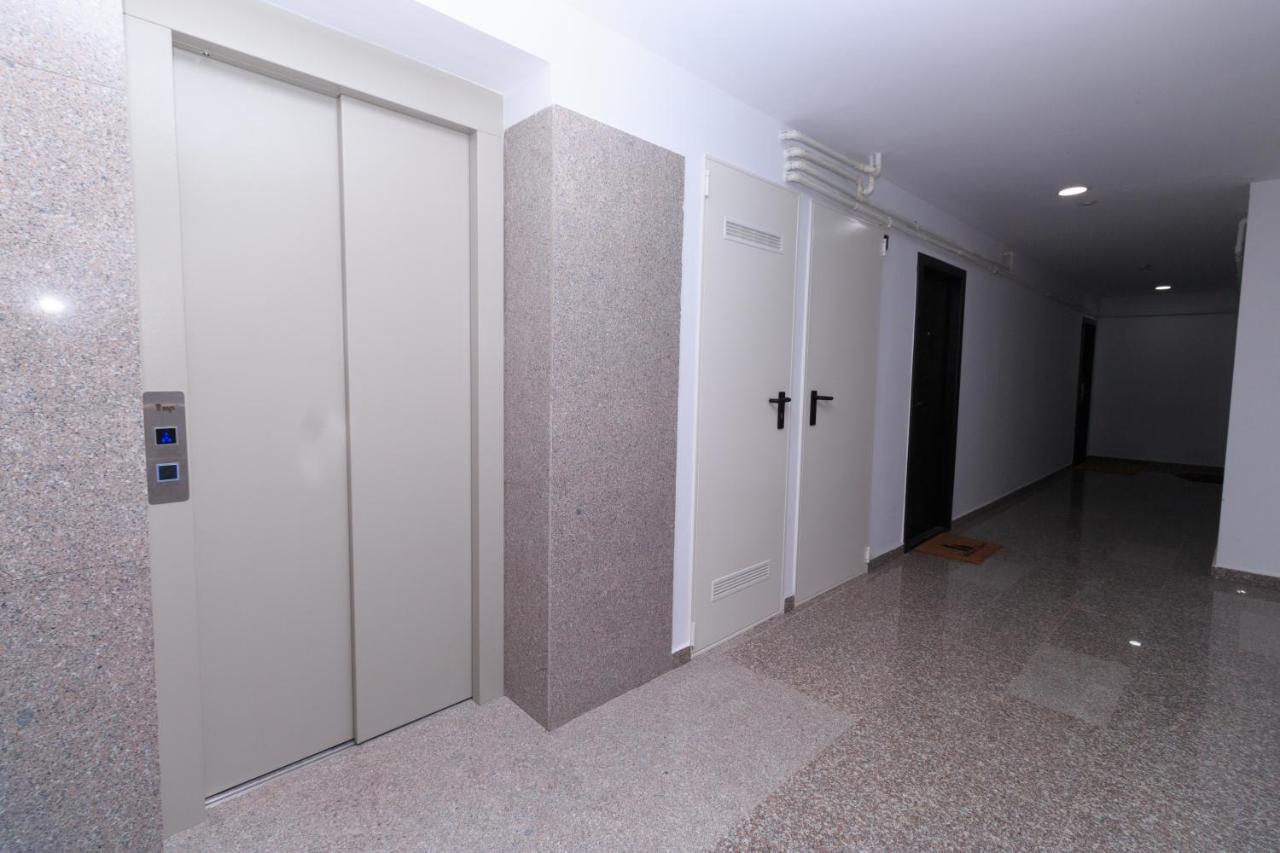 Best View Ap With Parking And 2 Bathrooms Сіная Екстер'єр фото