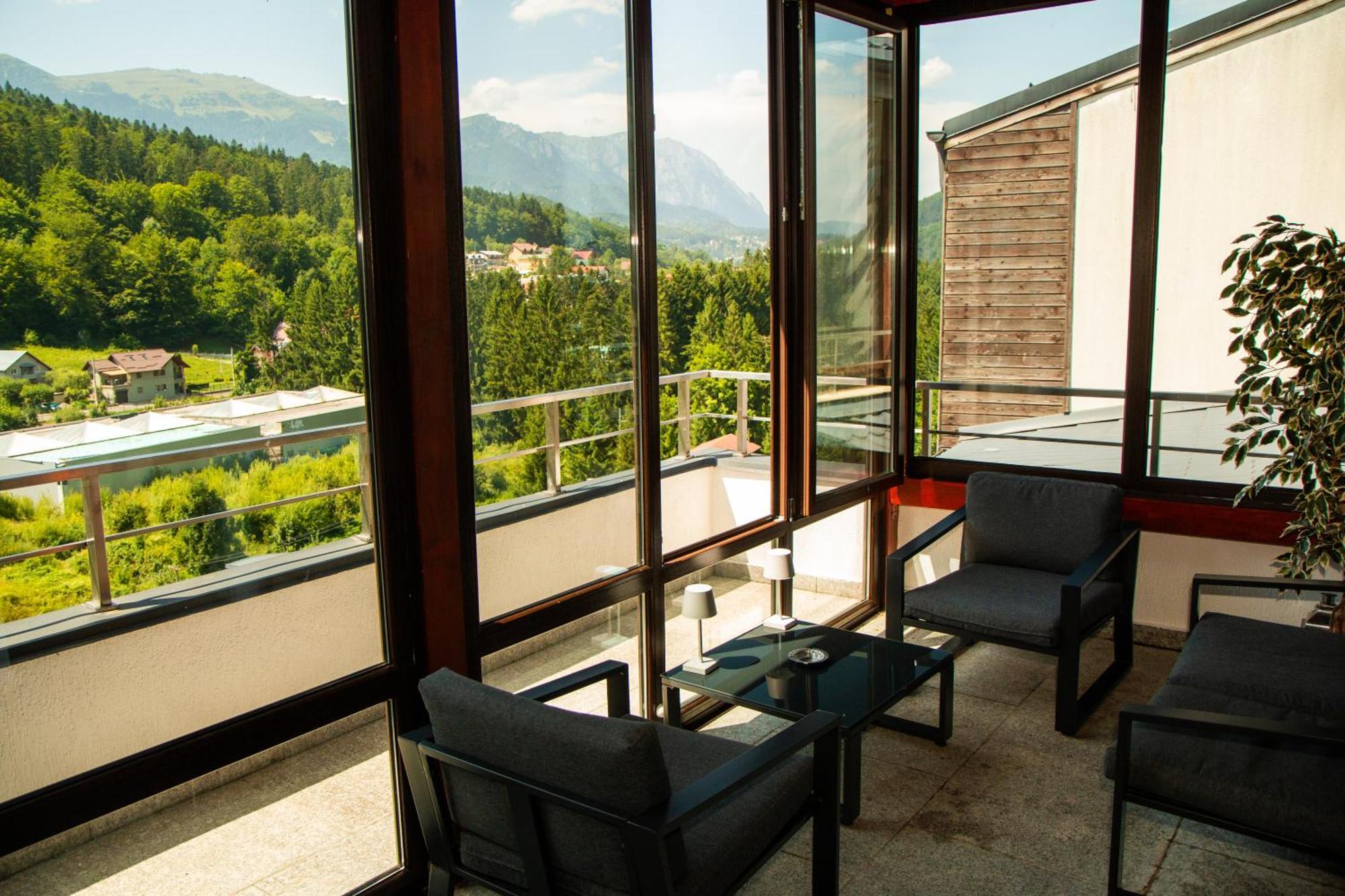 Best View Ap With Parking And 2 Bathrooms Сіная Екстер'єр фото